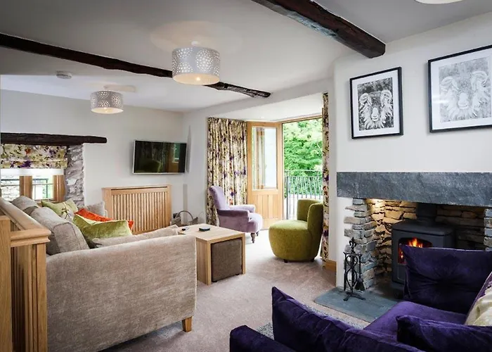 The Cosy Peacock * 温德米尔