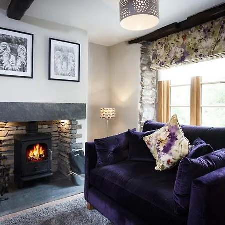 The Cosy Peacock * ウィンダミア