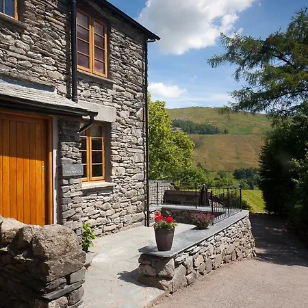 The Cosy Peacock ウィンダミア