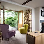 The Cosy Peacock